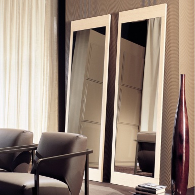 the Bryant mirror specchio