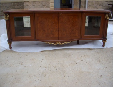 Curbstone under the TV, Bianchini