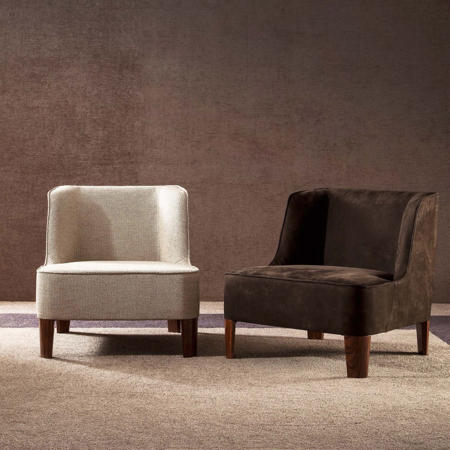 Armchair with leather upholstery Mobilidea