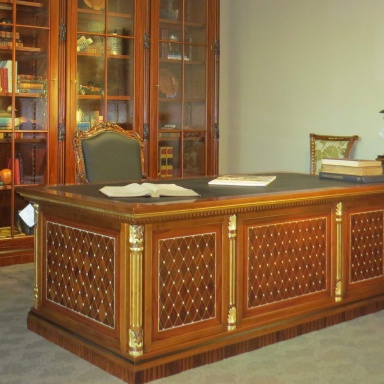 Desk by Francesco Molon