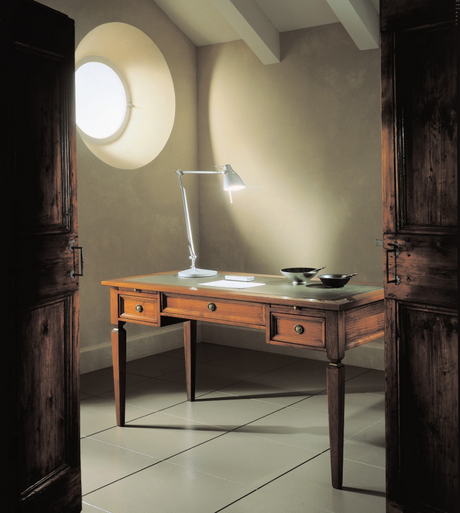 Writing Desk with frame of wood, Avenanti
