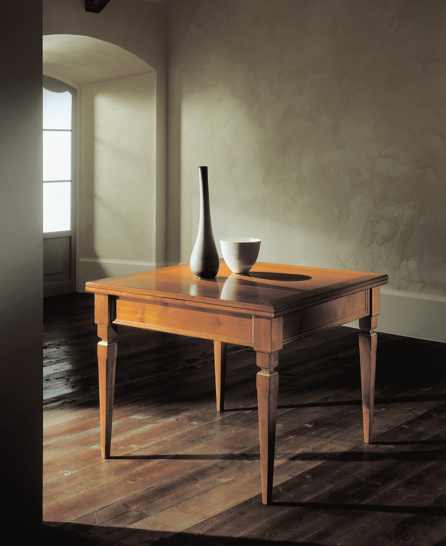 Table square - sliding, Avenanti