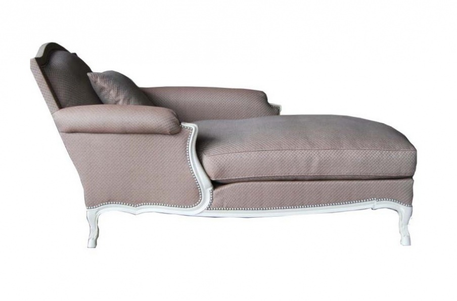 Chaise lounge with carved armrests and shaped legs Tout de Suite