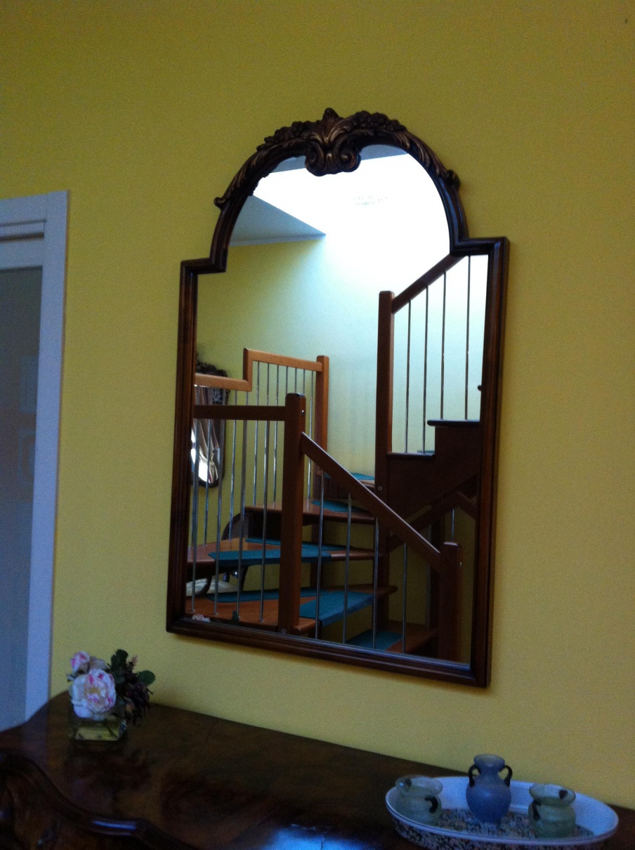 The mirror wall, Palmobili