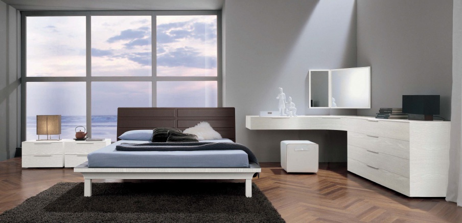 The PCF Link on a frame of solid wood, Cenedese