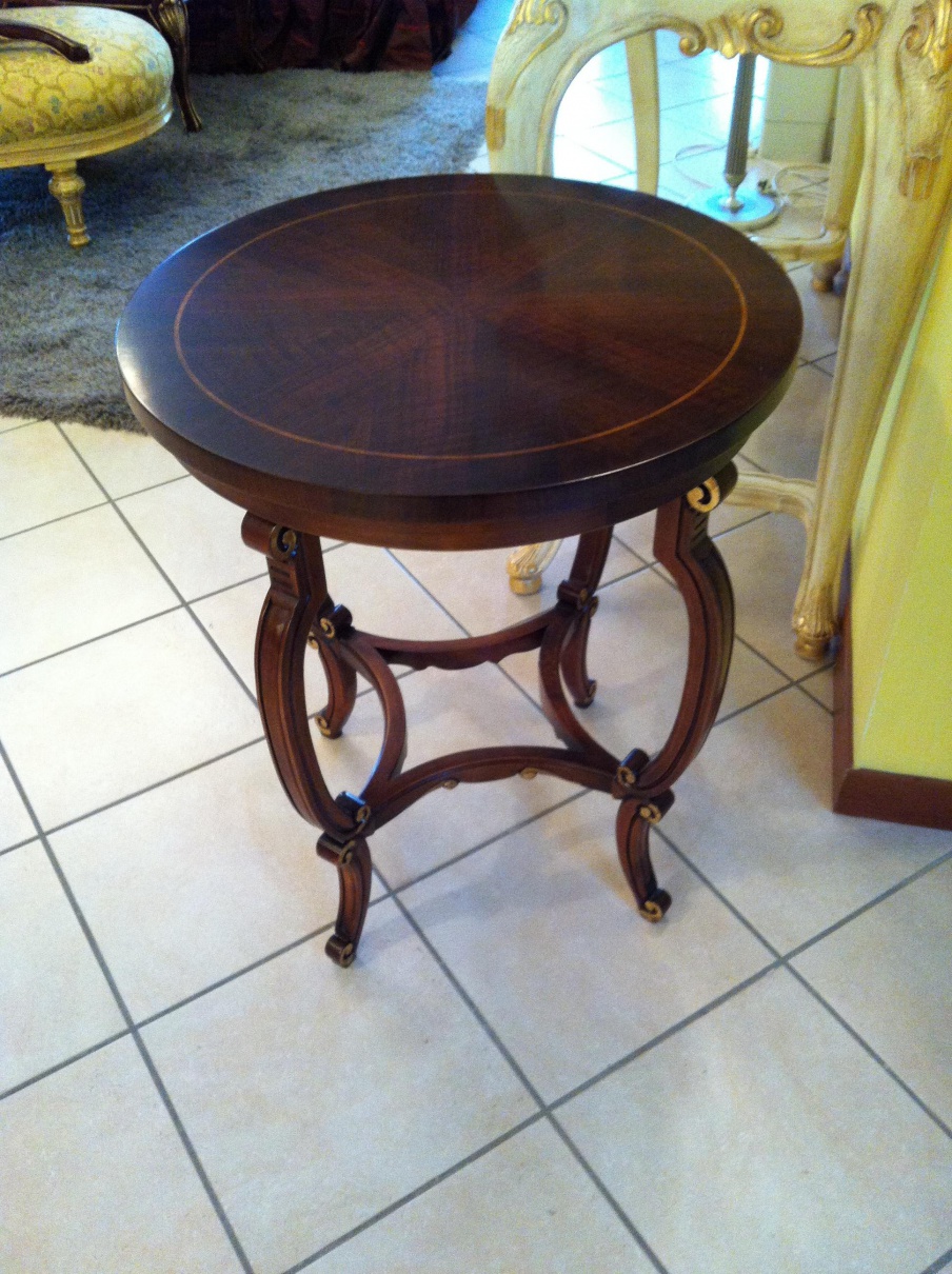 A coffee table, Palmobili