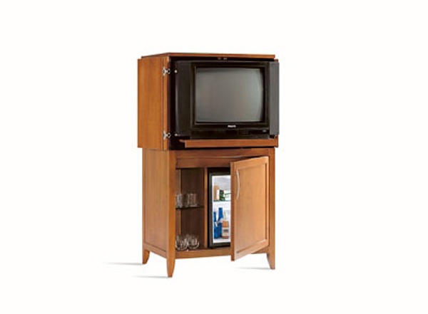 Dresser - mini bar area with TV, Selva