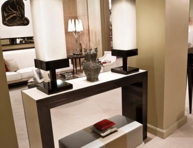 The console is natural wood, Tura  (furniture for foyer, hallway art Deco (art Deco))