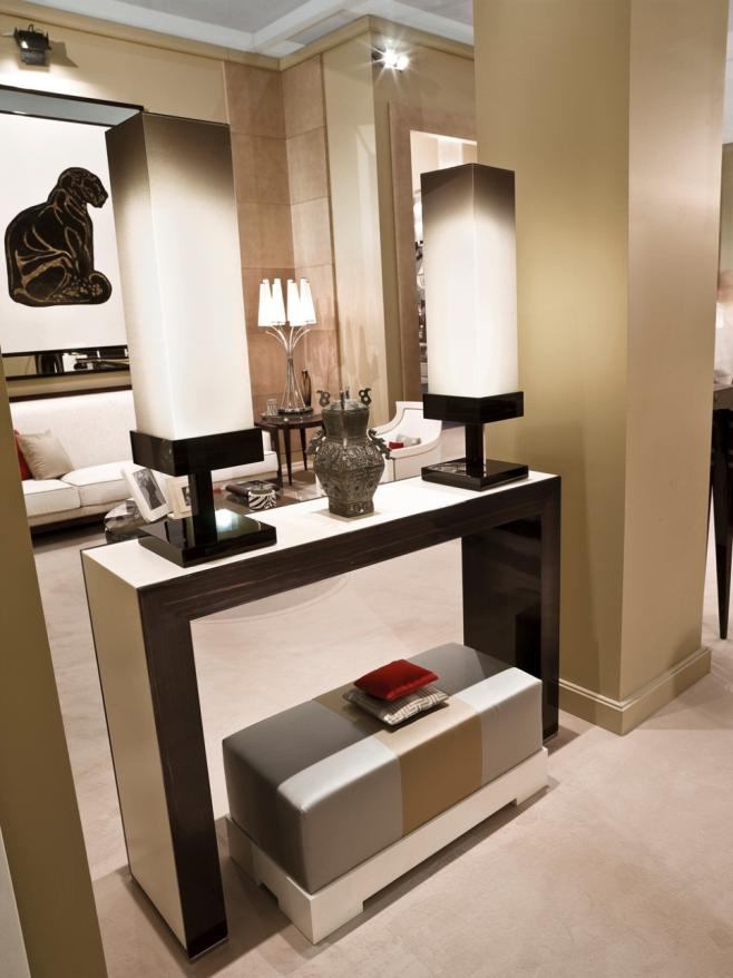 The console is natural wood, Tura 