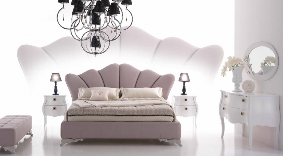 Double bed corona, Piermaria