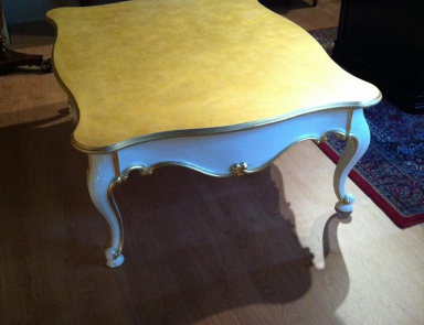 A coffee table, Palmobili