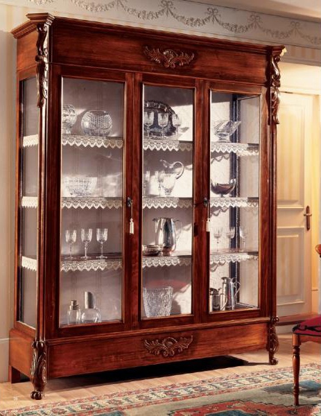 Showcase of hand-carved Palmobili