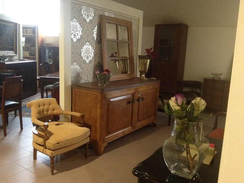 A snack bar Luis XVI, AM Classic