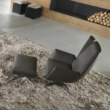 Chair with Ottoman foot Fly