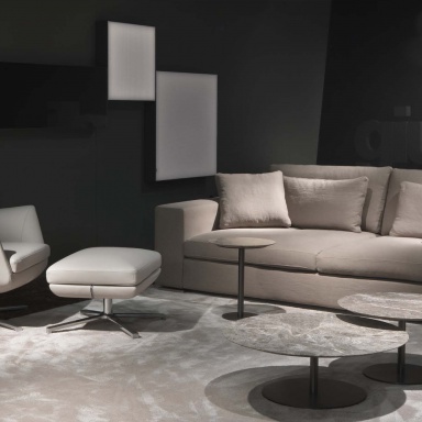 Chair with Ottoman foot Fly