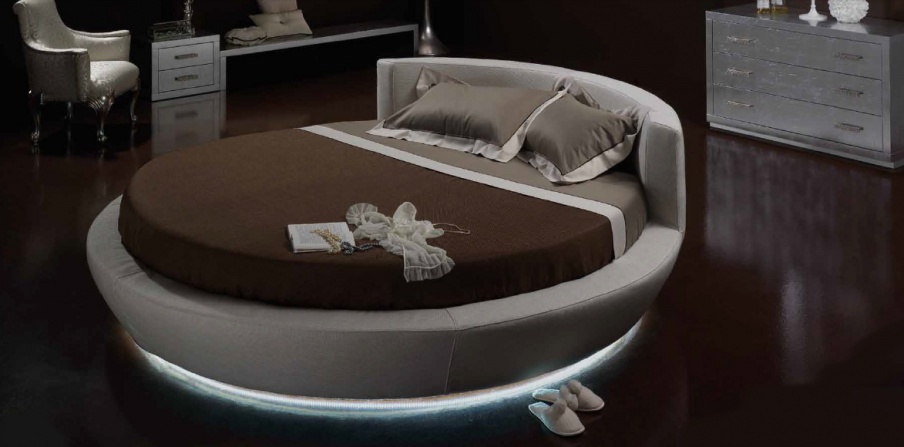 Double round bed Estro, Piermaria