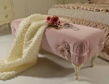 Stool in fabric Ledydama, Piermaria