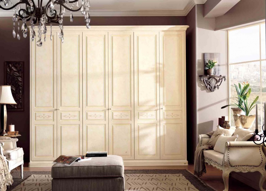 Wardrobe Kamarina, Neriwood