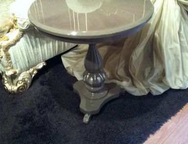 A coffee table, Palmobili