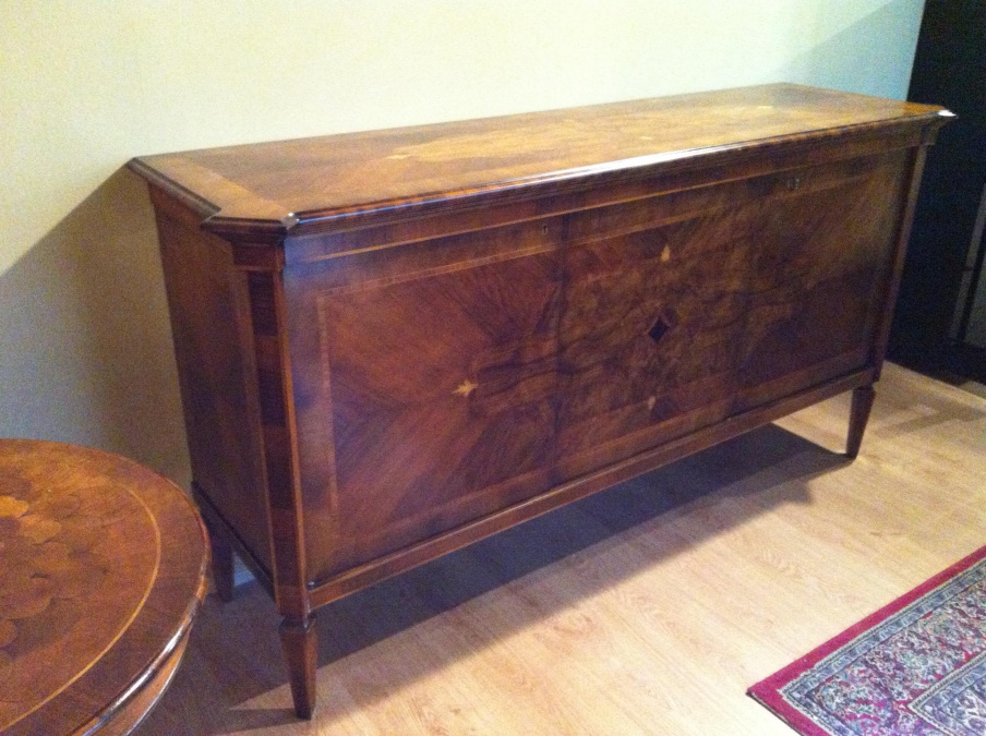 Sideboard with shaped top, Palmobili