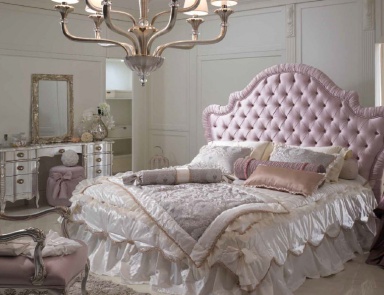 Double bed Rubino Kapitone, Piermaria