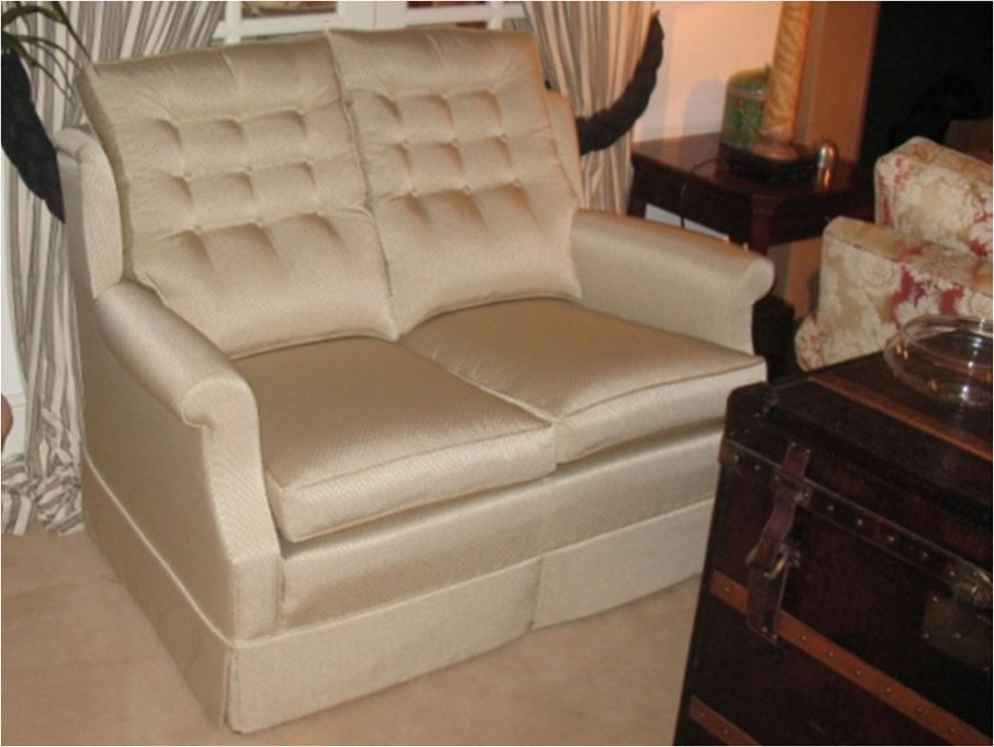 The double Highgrove Small sofa, Duresta