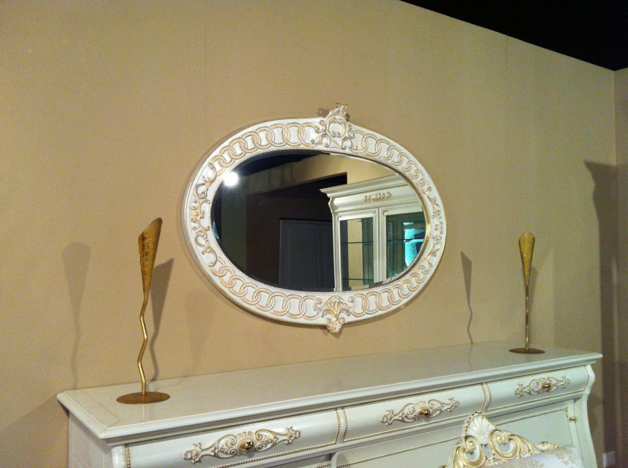 The mirror wall, Palmobili