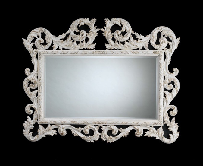 The mirror in openwork frame, Spini