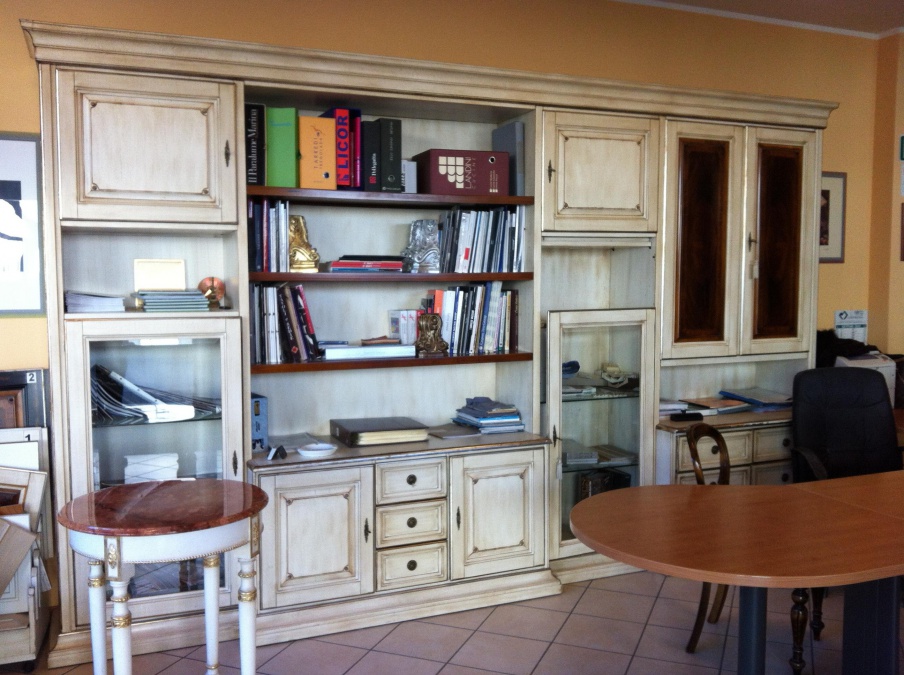 Wall for books, Palmobili