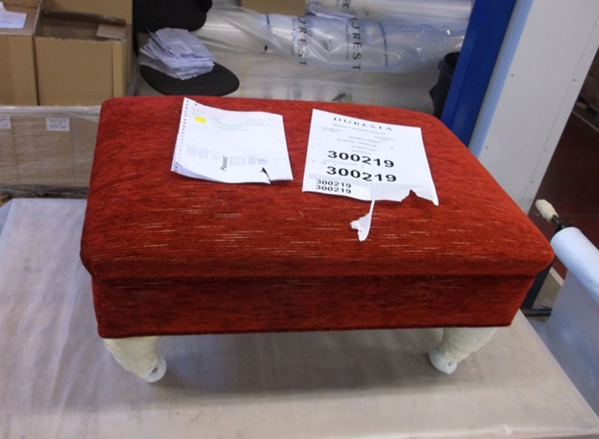 Poof on figured legs Stool Woodbury, Duresta