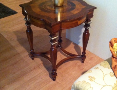 A coffee table, Palmobili