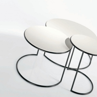 Naos coffee table