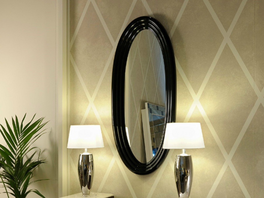 Mirror finish shiny black lacquer Art Deco Milano, Сasali