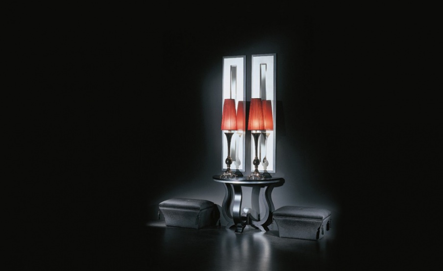 The console in the decoration of ebony Eternity, Сasali