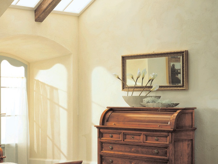 The mirror in the frame, Avenanti