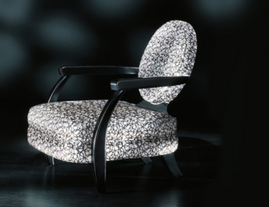 The chair's open frame, Casali
