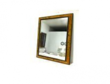 The mirror in the frame, Avenanti