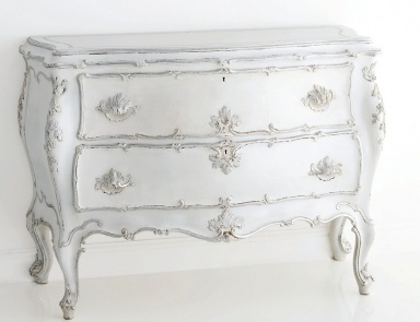 A chest of drawers made of solid wood, Chelini