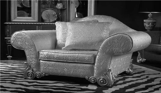 Chair with rounded armrests Mariola, Coleccion Alexandra