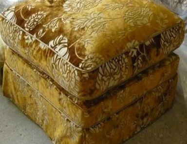 Pouf upholstered Edo, Bruno Zampa