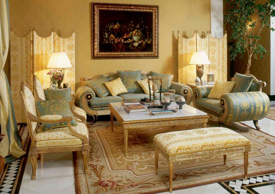 The armchair Classico, Coleccion Alexandra