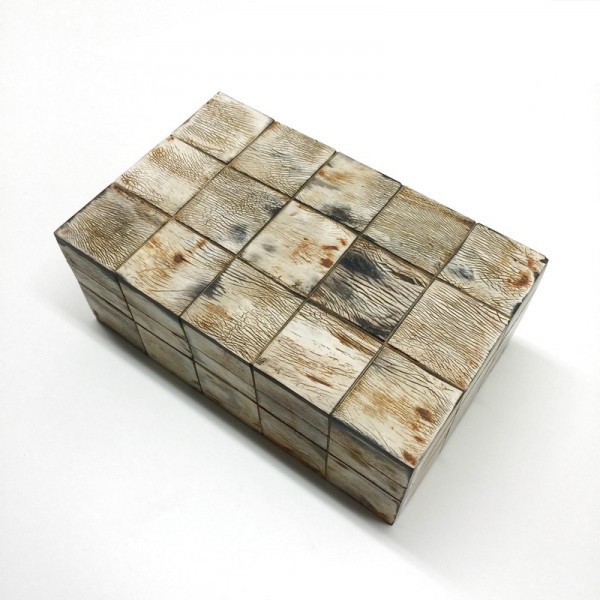 The box of rectangular shape L'origine