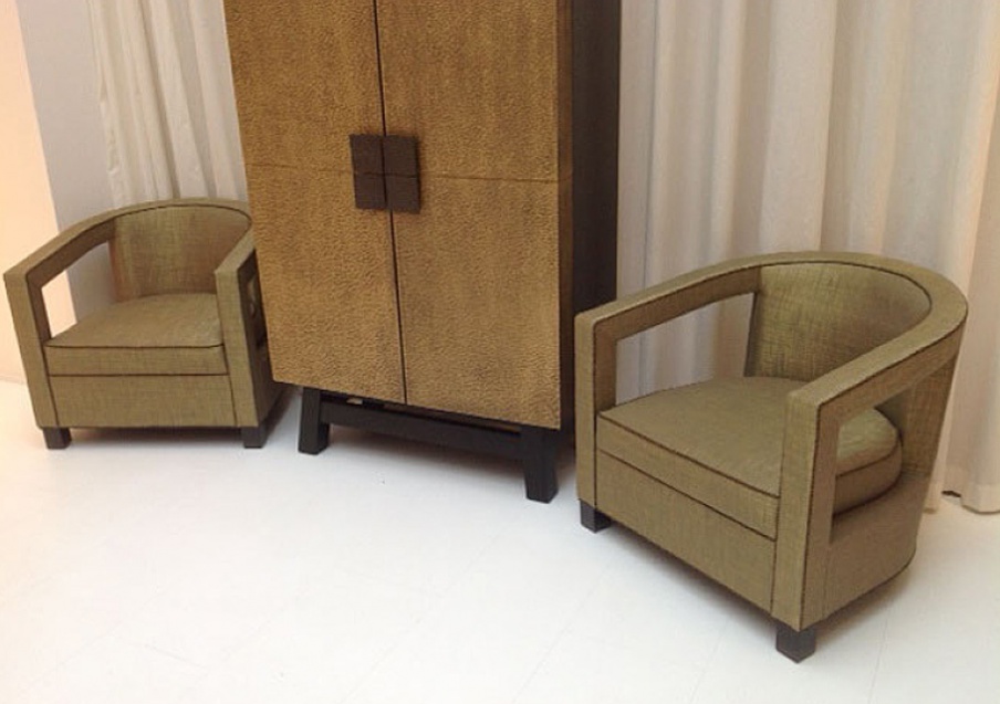 A chair with a semicircular back Lounge, JNL