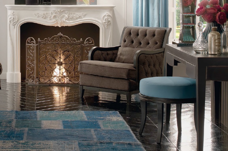 Poof on a frame of wood, Spini