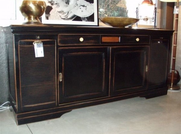 Sideboard credenza, L'origine