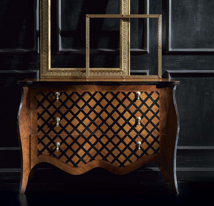A chest of drawers made of solid wood, Vittorio Grifoni