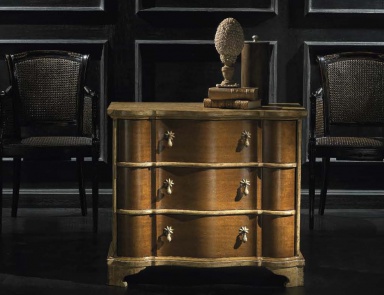 A chest of drawers made of solid wood, Vittorio Grifoni