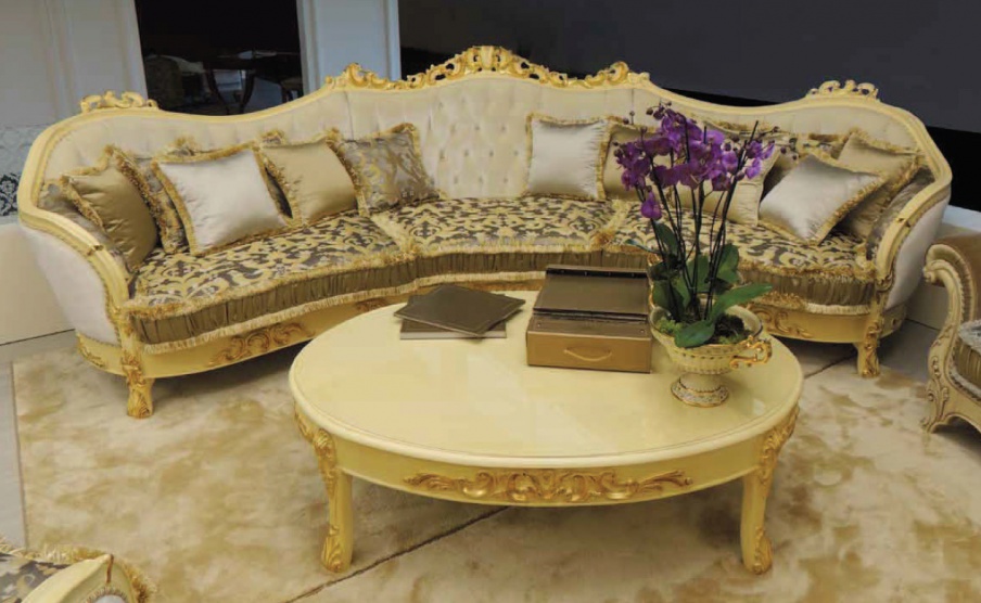 The four-seater sofa Augusto, Misura i Salotti