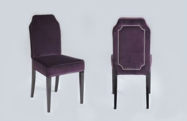 The chair in upholstered in velvet Brixton, Poles Salotti