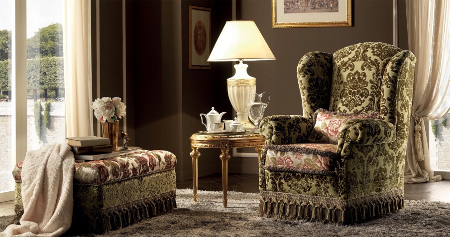 The high-backed chair Isotta, Misura i Salotti